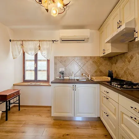 Daire Tolles Mit Meerblick, Pool, Terrasse, Klima Filipac